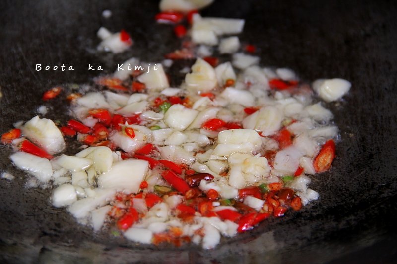ข้าวผัดต้มยำ