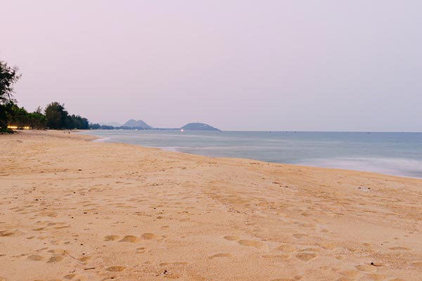 ชายหาดบ้านกรูด ชายหาดบ้านกรูด