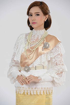 เรือนพะยอม เรือนพะยอม