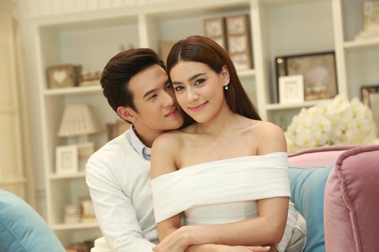 เพียงชายคนนี้ไม่ใช่ผู้วิเศษ เพียงชายคนนี้ไม่ใช่ผู้วิเศษ