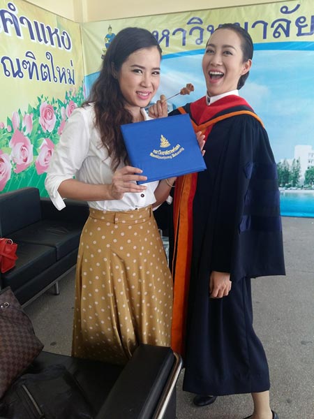 จูน กอปรบุญ วีเจจ๋า จูน กอปรบุญ วีเจจ๋า