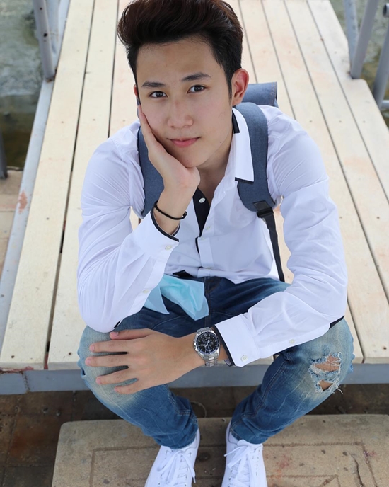 ดาราชุดนักศึกษา ดาราชุดนักศึกษา