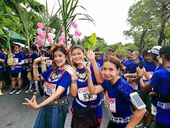 งานหมั้น ทนงศักดิ์ ศุภการ - ติ๊ก ชลธิดา แบบรักมาราธอน พร้อมจำลองงานวิ่ง งานหมั้น ทนงศักดิ์ ศุภการ - ติ๊ก ชลธิดา แบบรักมาราธอน พร้อมจำลองงานวิ่ง