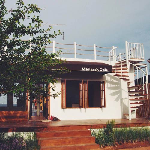 ร้านอาหารและคาเฟ่เกาะล้าน ร้านอาหารและคาเฟ่เกาะล้าน