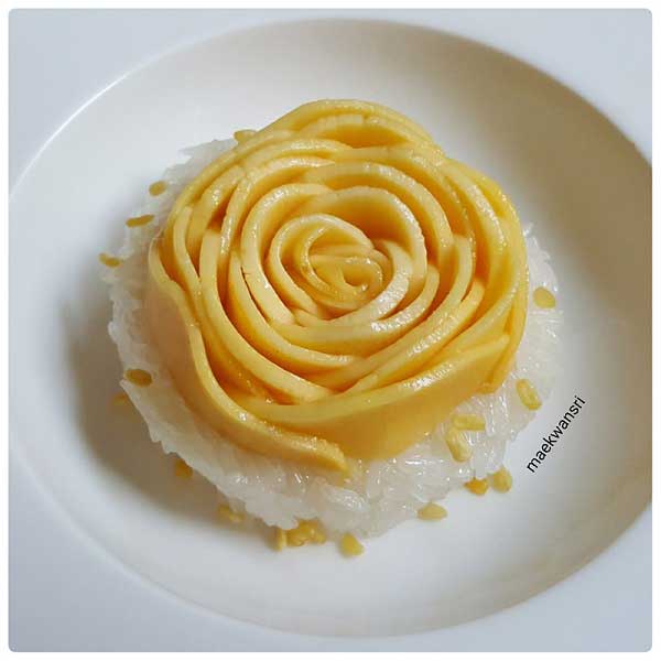 ขนมขายหน้าร้อน ขนมขายหน้าร้อน