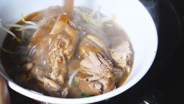 ก๋วยเตี๋ยวเป็ดพะโล้ ก๋วยเตี๋ยวเป็ดพะโล้