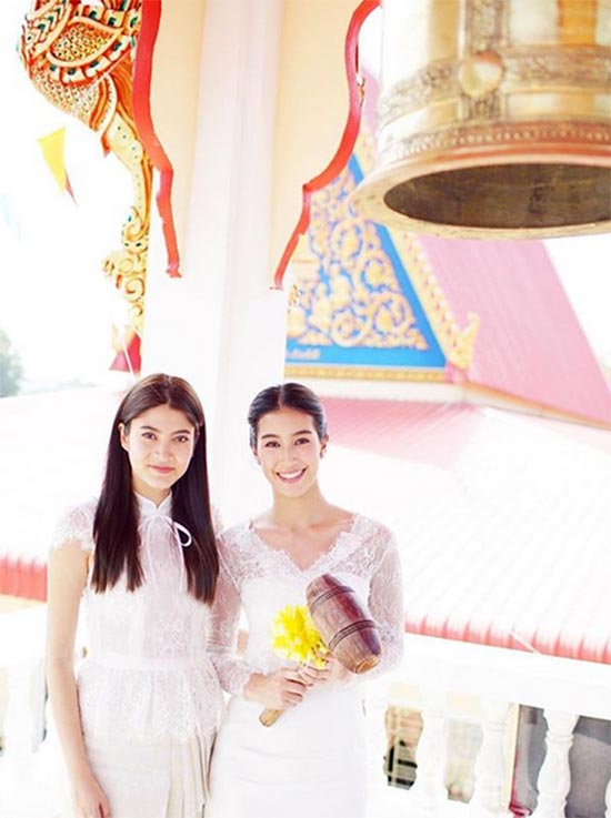 ชุดไปวัดดารา ชุดไปวัดดารา