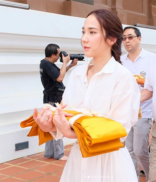 ชุดไปวัดดารา ชุดไปวัดดารา