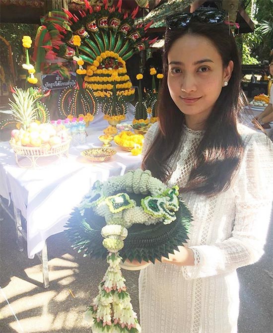 ชุดไปวัดดารา ชุดไปวัดดารา