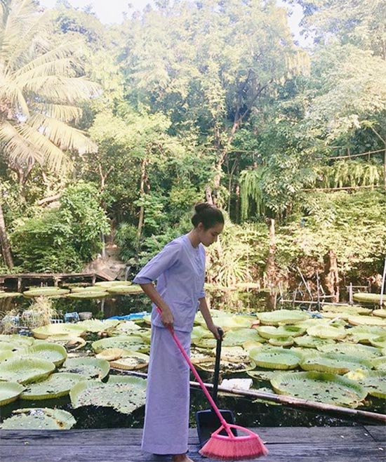 ชุดไปวัดดารา ชุดไปวัดดารา