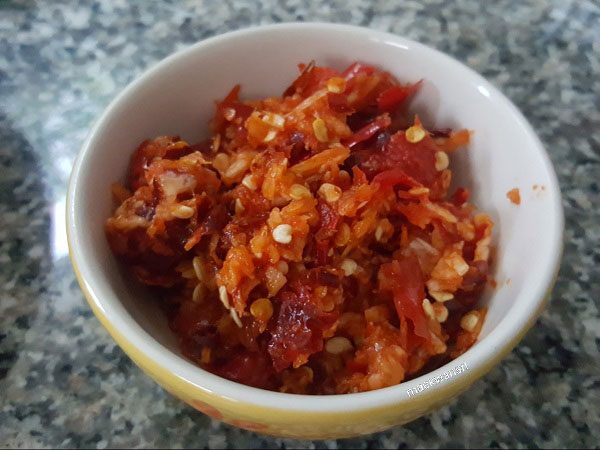 ผัดกะเพราไก่ติดกระดูก ผัดกะเพราไก่ติดกระดูก
