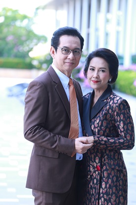 เหมือนคนละฟากฟ้า เหมือนคนละฟากฟ้า
