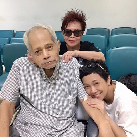 แอม เสาวลักษณ์ แอม เสาวลักษณ์