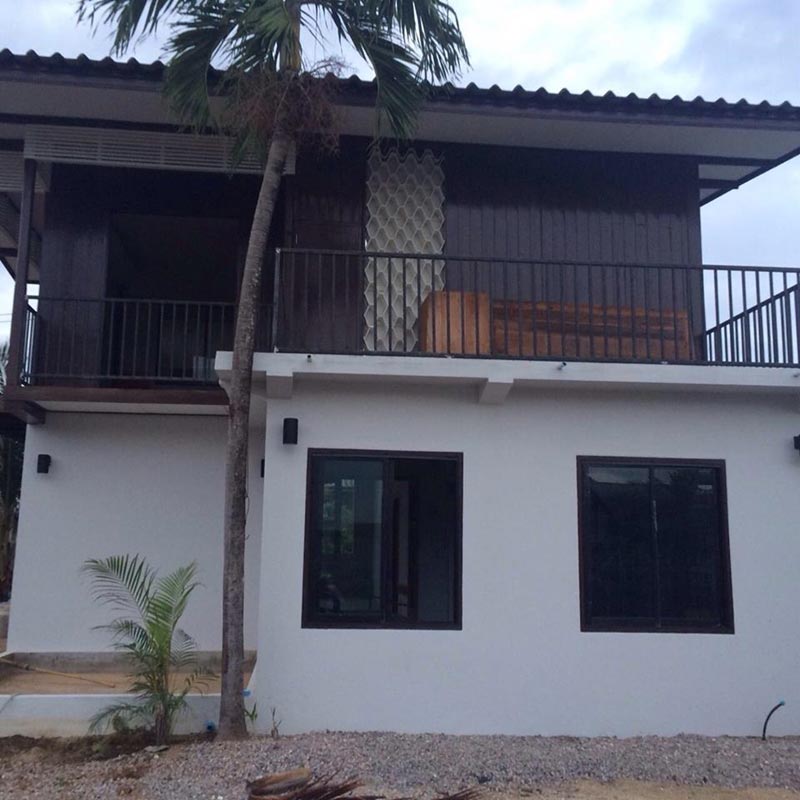 บ้านสองชั้นครึ่งปูนครึ่งไม้ บ้านสองชั้นครึ่งปูนครึ่งไม้