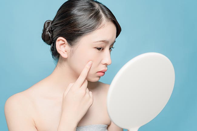 วิธีลดเลือนริ้วรอยบนใบหน้า วิธีลดเลือนริ้วรอยบนใบหน้า