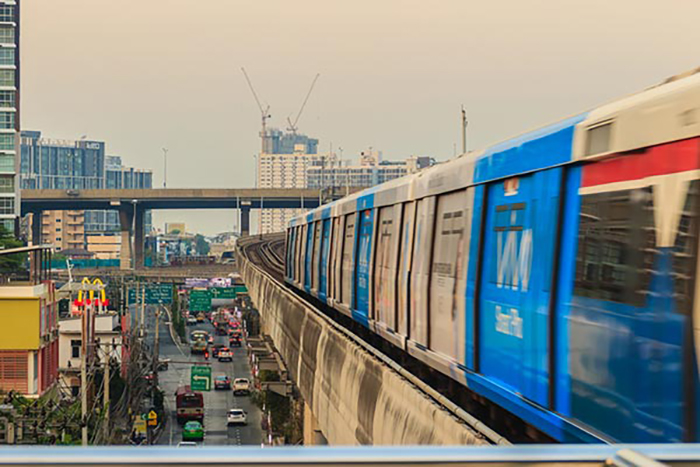 รถไฟฟ้า รถไฟฟ้า