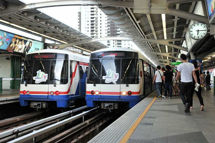 รถไฟฟ้า รถไฟฟ้า