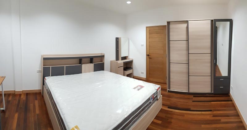 รีโนเวททาวน์โฮม 2 ชั้น รีโนเวททาวน์โฮม 2 ชั้น