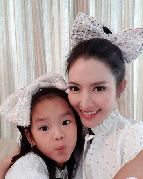 ดารา คุณแม่เลี้ยงเดี่ยว ดารา คุณแม่เลี้ยงเดี่ยว
