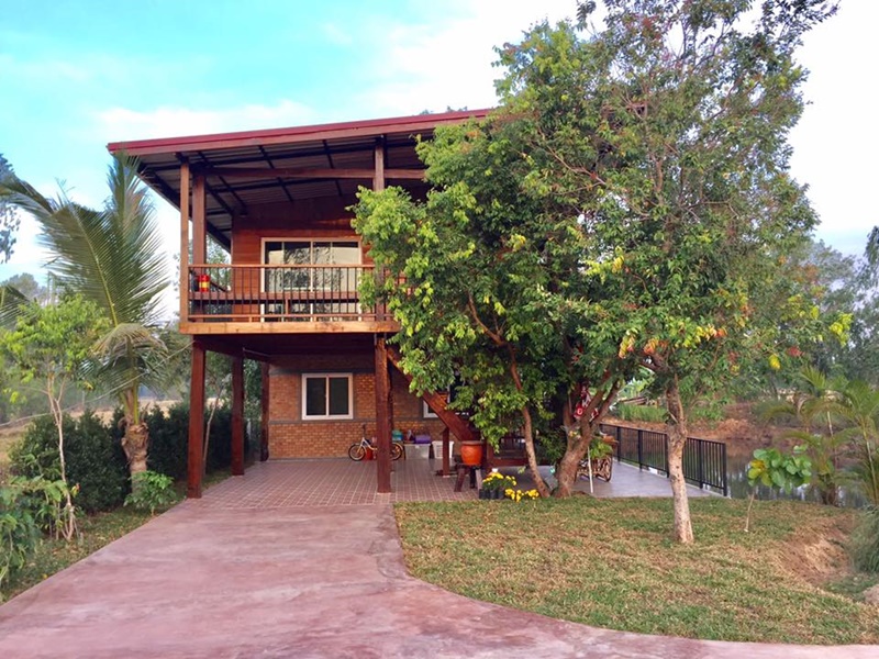บ้านในสวนริมน้ำ บ้านในสวนริมน้ำ
