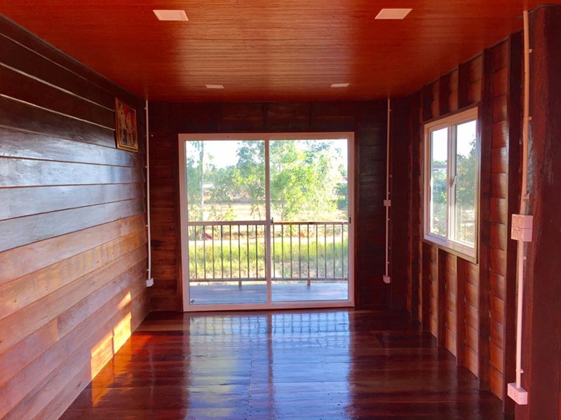 บ้านในสวนริมน้ำ บ้านในสวนริมน้ำ
