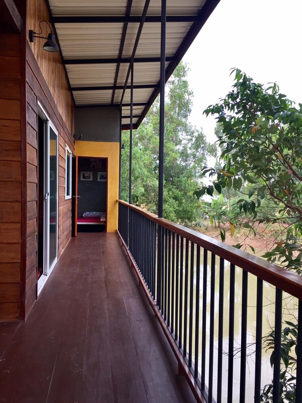บ้านในสวนริมน้ำ บ้านในสวนริมน้ำ