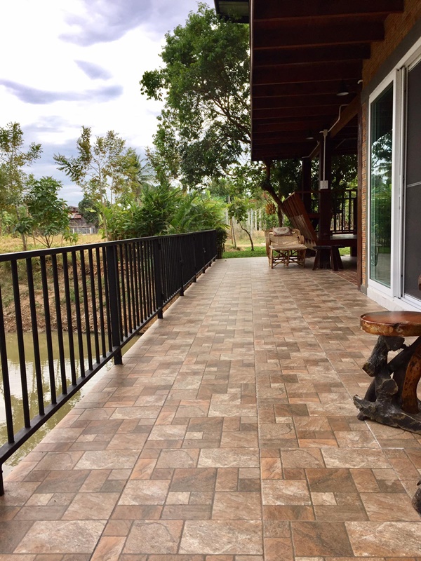 บ้านในสวนริมน้ำ บ้านในสวนริมน้ำ