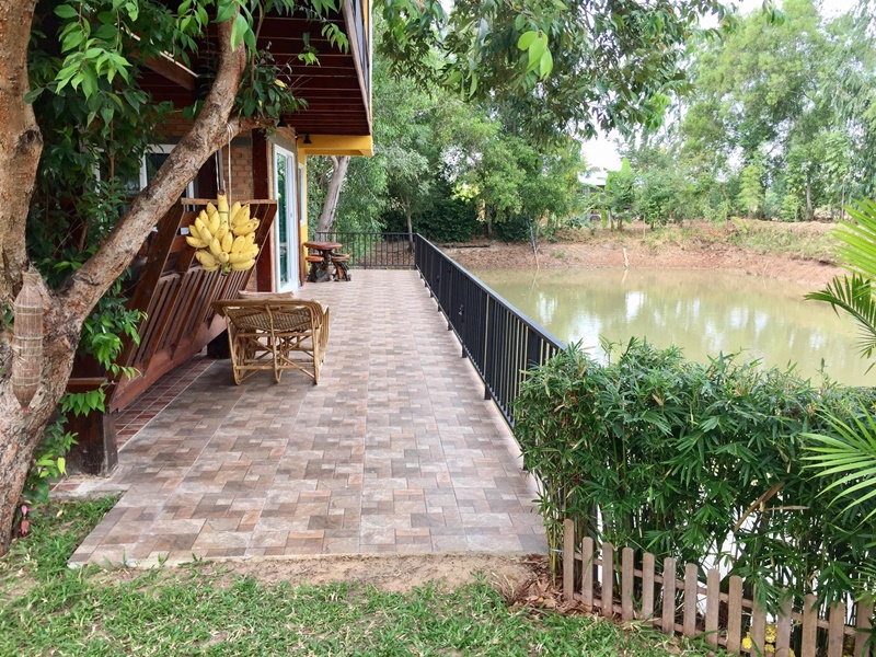 บ้านในสวนริมน้ำ บ้านในสวนริมน้ำ