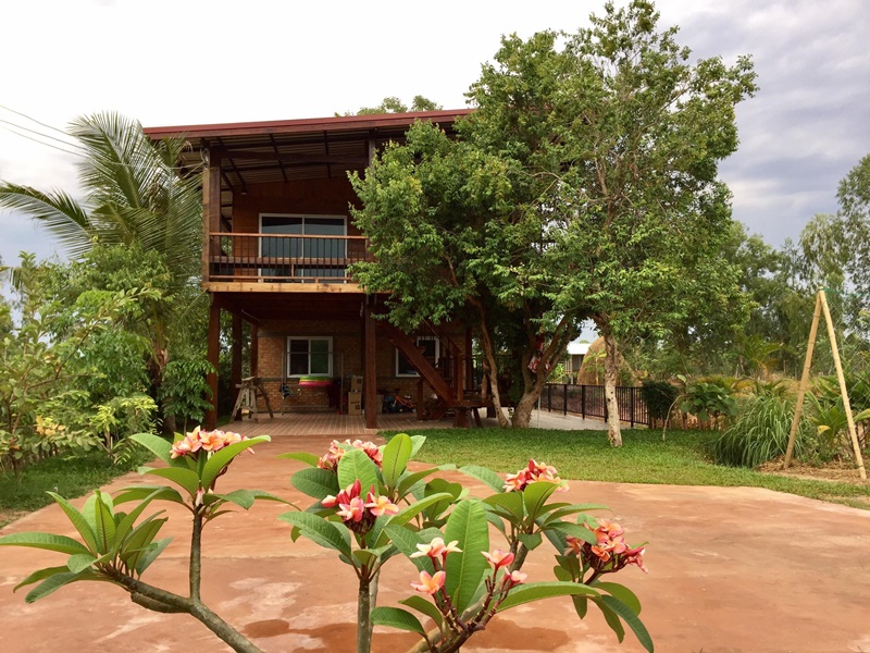 บ้านในสวนริมน้ำ บ้านในสวนริมน้ำ