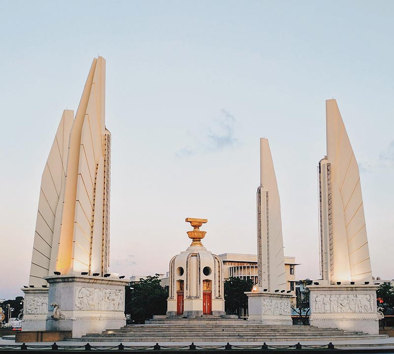 เลขเด็ดงวดนี้หวยวันรัฐธรรมนูญ 16/12/65 อนุสาวรีย์ประชาธิปไตย