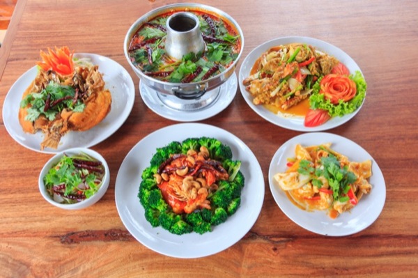 ร้านอาหารเขาใหญ่ ร้านอาหารเขาใหญ่