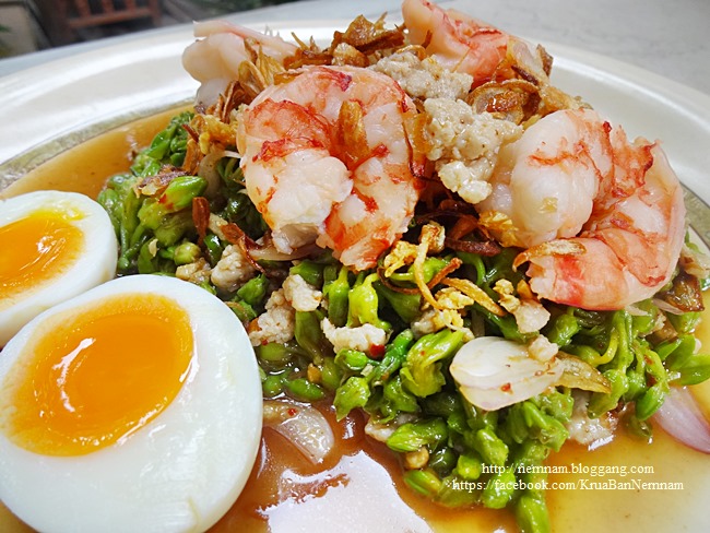 ยำดอกขจรกุ้งสด เมนูยำแซ่บสุดอร่อยจากผักพื้นบ้าน ยำดอกขจรกุ้งสด เมนูยำแซ่บสุดอร่อยจากผักพื้นบ้าน