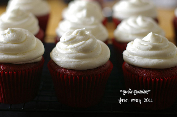 เรด เวลเว็ท คัพเค้กกำมะหยี่สีแดง เย้ายวนเกินห้ามใจ เรด เวลเว็ท คัพเค้กกำมะหยี่สีแดง เย้ายวนเกินห้ามใจ
