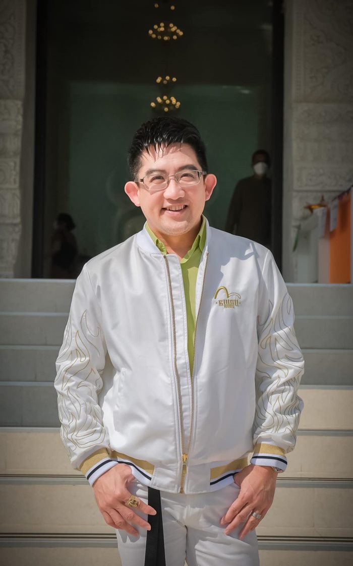 อ.คฑา ชินบัญชร